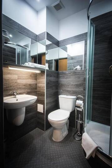 Фото номера Двухместный номер с 2 отдельными кроватями Отель Hotel Forma г. Пила 10