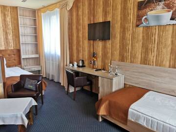 Фото номера Роскошный четырехместный номер Отель Hotel Forma г. Пила 2